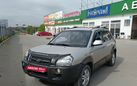Hyundai Tucson III, 2005 год, 820 000 рублей, 4 фотография