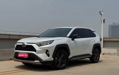 Toyota RAV4, 2022 год, 2 890 000 рублей, 1 фотография