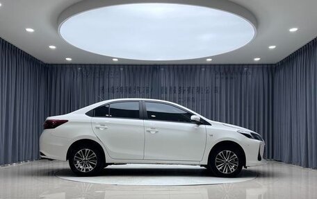 Toyota Vios III, 2022 год, 1 200 000 рублей, 7 фотография