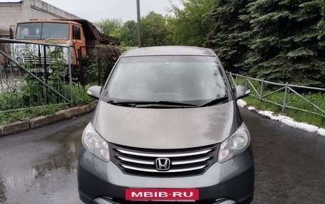 Honda Freed I, 2011 год, 1 170 000 рублей, 2 фотография