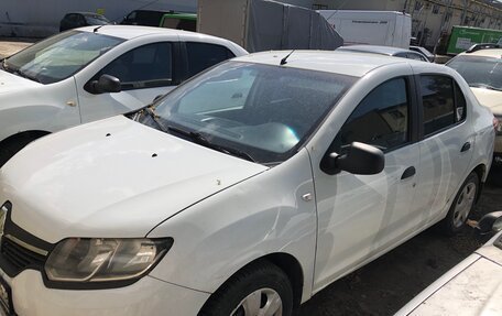 Renault Logan II, 2015 год, 380 000 рублей, 2 фотография