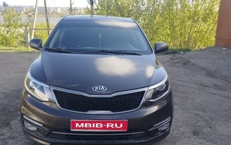 KIA Rio III рестайлинг, 2016 год, 995 000 рублей, 1 фотография