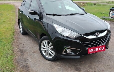 Hyundai ix35 I рестайлинг, 2011 год, 1 430 000 рублей, 2 фотография