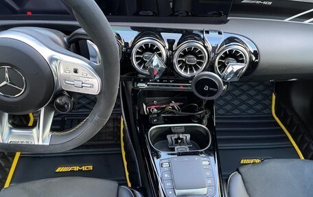 Mercedes-Benz CLA AMG, 2022 год, 4 250 000 рублей, 10 фотография