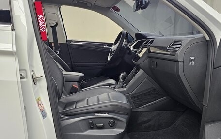 Volkswagen Tiguan II, 2022 год, 3 450 000 рублей, 16 фотография