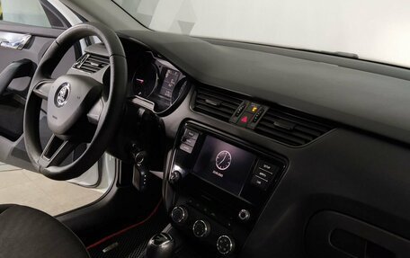 Skoda Octavia, 2018 год, 1 429 000 рублей, 7 фотография