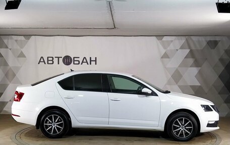 Skoda Octavia, 2018 год, 1 429 000 рублей, 6 фотография
