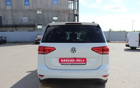 Volkswagen Touran III, 2020 год, 2 299 000 рублей, 5 фотография