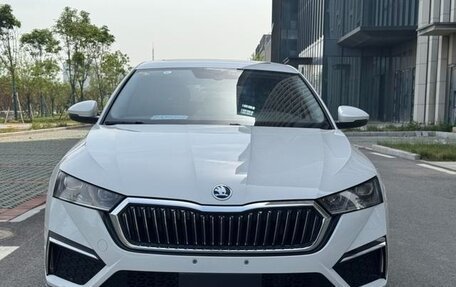 Skoda Octavia IV, 2022 год, 1 690 300 рублей, 3 фотография