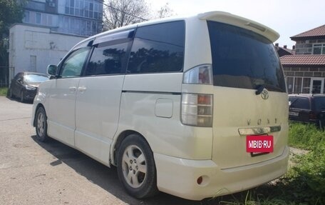 Toyota Voxy II, 2001 год, 800 000 рублей, 5 фотография