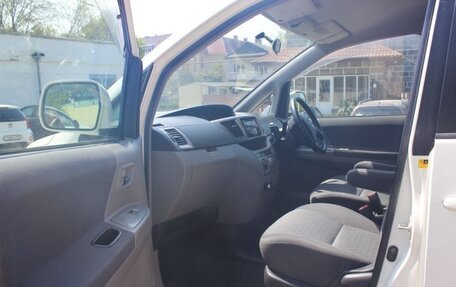 Toyota Voxy II, 2001 год, 800 000 рублей, 6 фотография