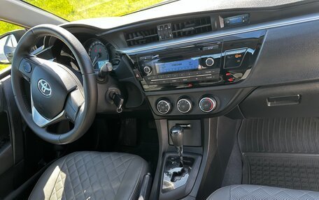 Toyota Corolla, 2014 год, 1 350 000 рублей, 9 фотография