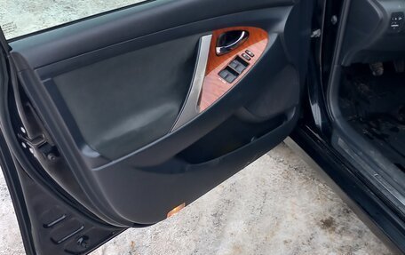 Toyota Camry, 2011 год, 980 000 рублей, 8 фотография