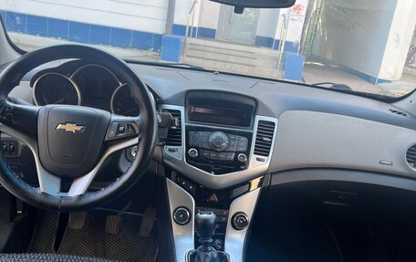 Chevrolet Cruze II, 2012 год, 700 000 рублей, 7 фотография