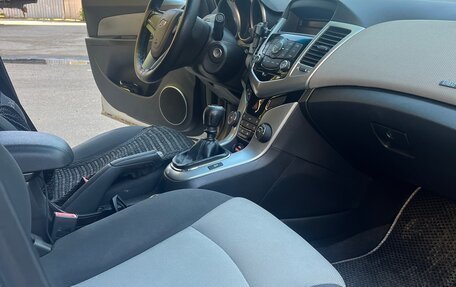 Chevrolet Cruze II, 2012 год, 700 000 рублей, 10 фотография