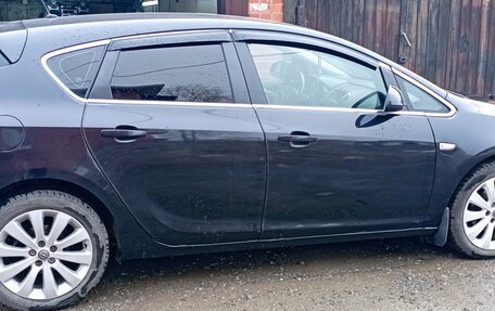 Opel Astra J, 2010 год, 570 000 рублей, 4 фотография