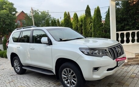 Toyota Land Cruiser Prado 150 рестайлинг 2, 2019 год, 7 100 000 рублей, 3 фотография