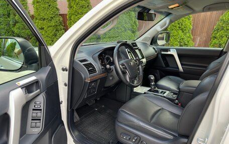 Toyota Land Cruiser Prado 150 рестайлинг 2, 2019 год, 7 100 000 рублей, 9 фотография