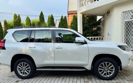 Toyota Land Cruiser Prado 150 рестайлинг 2, 2019 год, 7 100 000 рублей, 13 фотография