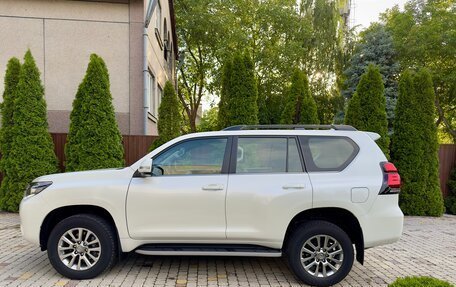 Toyota Land Cruiser Prado 150 рестайлинг 2, 2019 год, 7 100 000 рублей, 7 фотография