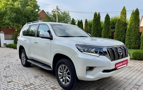 Toyota Land Cruiser Prado 150 рестайлинг 2, 2019 год, 7 100 000 рублей, 11 фотография