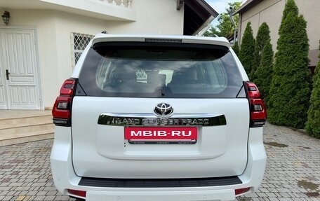 Toyota Land Cruiser Prado 150 рестайлинг 2, 2019 год, 7 100 000 рублей, 17 фотография