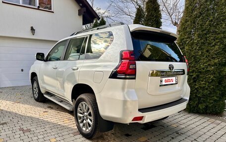 Toyota Land Cruiser Prado 150 рестайлинг 2, 2019 год, 7 100 000 рублей, 23 фотография