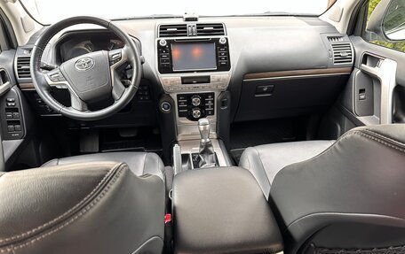 Toyota Land Cruiser Prado 150 рестайлинг 2, 2019 год, 7 100 000 рублей, 30 фотография