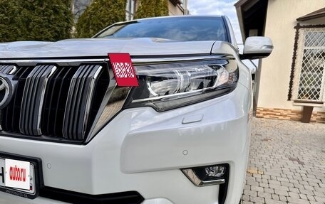 Toyota Land Cruiser Prado 150 рестайлинг 2, 2019 год, 7 100 000 рублей, 22 фотография