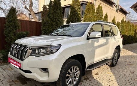 Toyota Land Cruiser Prado 150 рестайлинг 2, 2019 год, 7 100 000 рублей, 32 фотография