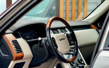 Land Rover Range Rover IV рестайлинг, 2019 год, 6 800 000 рублей, 10 фотография