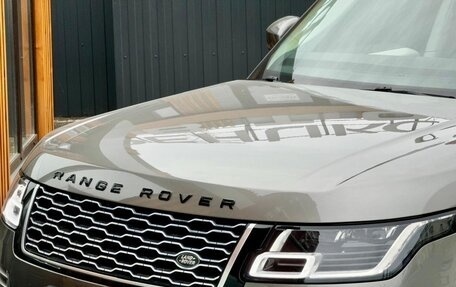 Land Rover Range Rover IV рестайлинг, 2019 год, 6 800 000 рублей, 2 фотография