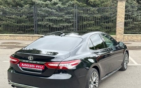 Toyota Camry, 2023 год, 3 900 000 рублей, 4 фотография