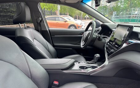 Toyota Camry, 2023 год, 3 900 000 рублей, 18 фотография