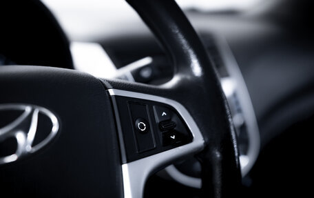 Hyundai Solaris II рестайлинг, 2013 год, 760 000 рублей, 23 фотография