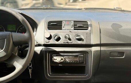 Skoda Fabia II, 2011 год, 490 000 рублей, 5 фотография