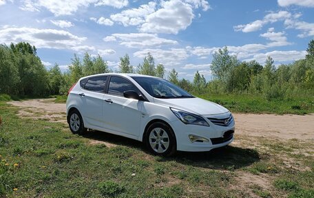 Hyundai Solaris II рестайлинг, 2014 год, 1 100 000 рублей, 1 фотография