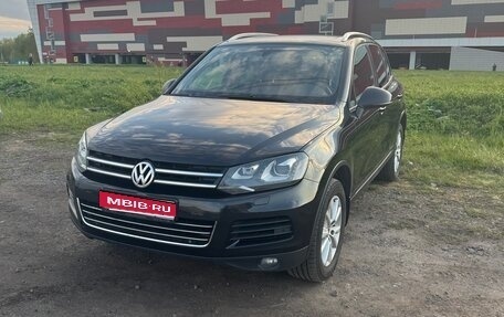 Volkswagen Touareg III, 2013 год, 1 990 000 рублей, 1 фотография