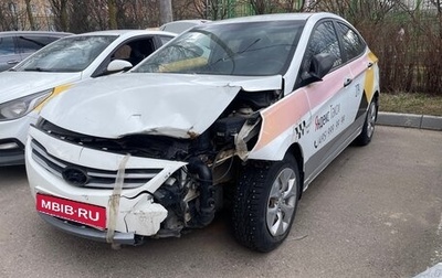 Hyundai Solaris II рестайлинг, 2015 год, 500 000 рублей, 1 фотография