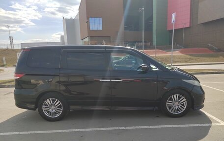 Honda Elysion I, 2006 год, 495 000 рублей, 2 фотография