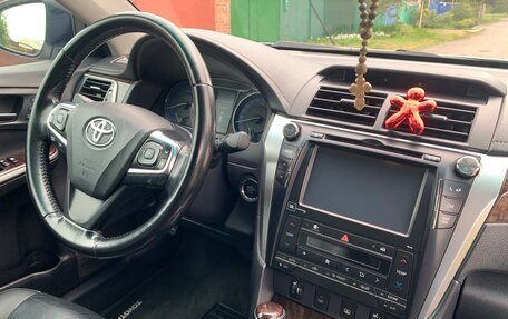 Toyota Camry, 2015 год, 2 100 000 рублей, 8 фотография