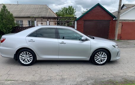Toyota Camry, 2015 год, 2 100 000 рублей, 2 фотография
