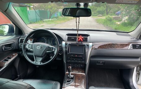 Toyota Camry, 2015 год, 2 100 000 рублей, 11 фотография