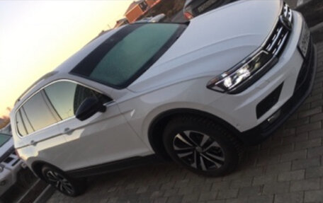 Volkswagen Tiguan II, 2019 год, 2 320 000 рублей, 3 фотография