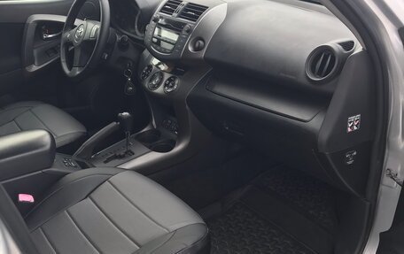Toyota RAV4, 2009 год, 1 550 000 рублей, 12 фотография