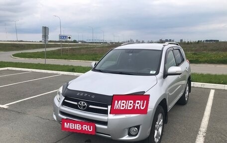 Toyota RAV4, 2009 год, 1 550 000 рублей, 2 фотография