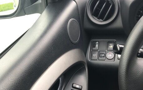Toyota RAV4, 2009 год, 1 550 000 рублей, 16 фотография