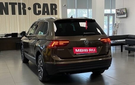 Volkswagen Tiguan II, 2018 год, 2 550 000 рублей, 3 фотография