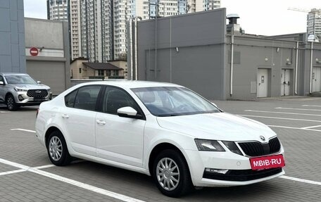 Skoda Octavia, 2019 год, 950 000 рублей, 2 фотография
