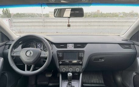 Skoda Octavia, 2019 год, 950 000 рублей, 8 фотография